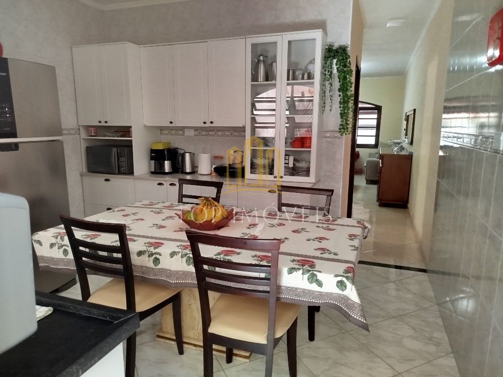 Lindo Sobrado à Venda com Edícula Melhor Localização da Zona Sul São José dos Campos