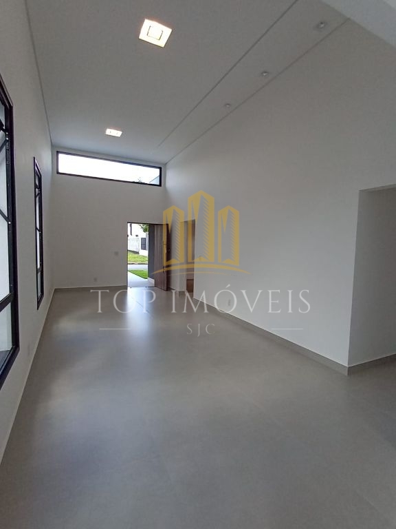 Belissima casa térrea 3 dormitórios 1 suíte condominio vered