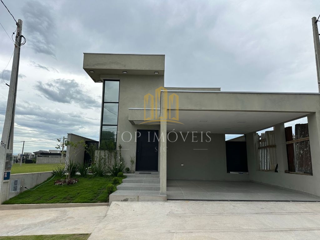 Belissim casa térrea 3 dormitórios 1 suíte condominio vereda