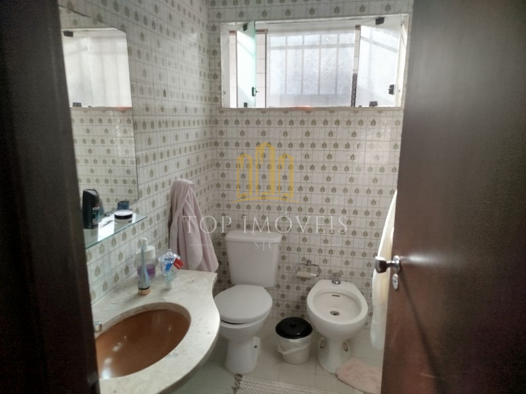 Excelente Sobrado à Venda 3 dormitórios Jardim Satélite Rua sem Saída Zona Sul SJC