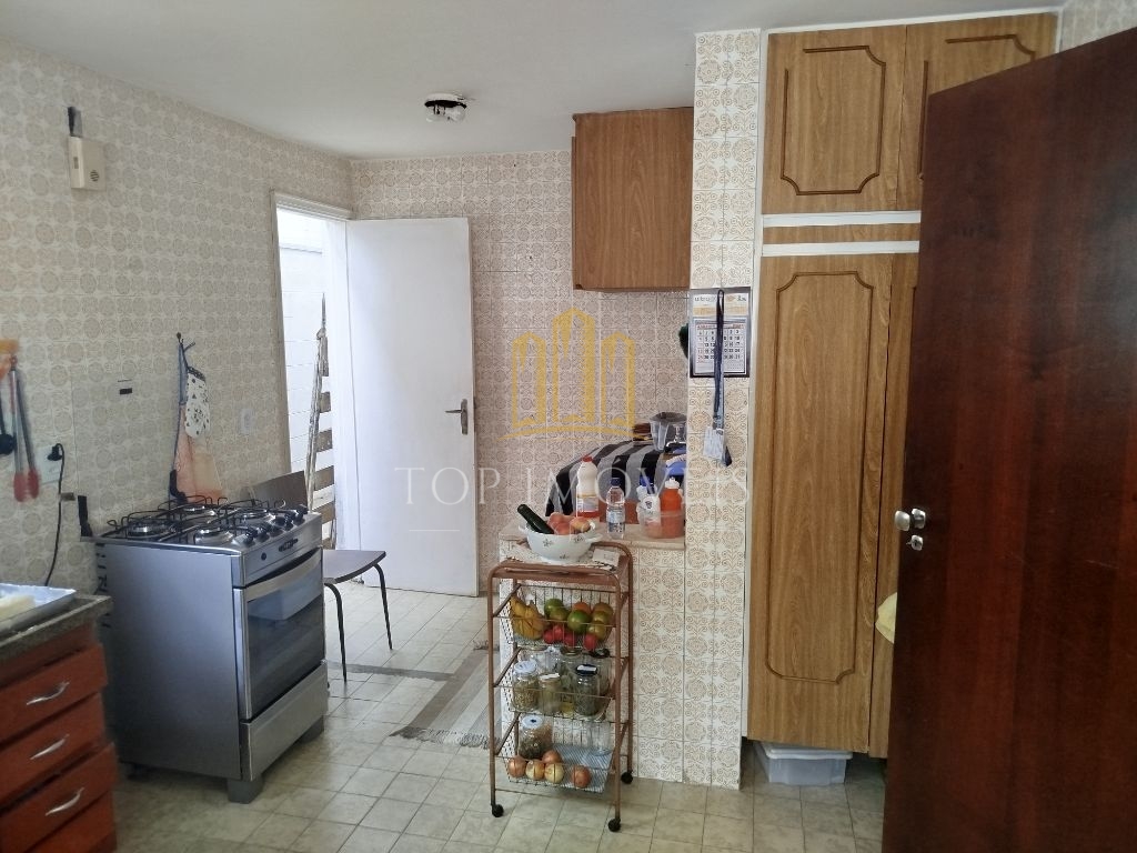 Excelente Sobrado à Venda 3 dormitórios Jardim Satélite Rua sem Saída Zona Sul SJC