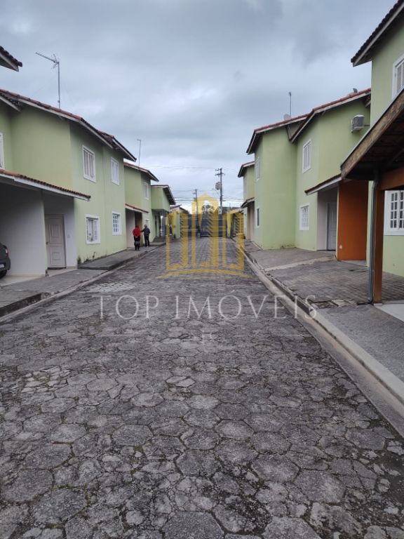 Linda Casa em Condomínio Villagio 3 Dorm (1 Suíte) 130 m² Jardim Califórnia - Jacareí
