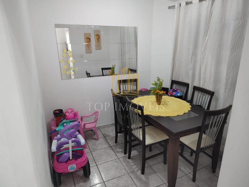 Linda Casa em Condomínio Villagio 3 Dorm (1 Suíte) 130 m² Jardim Califórnia - Jacareí