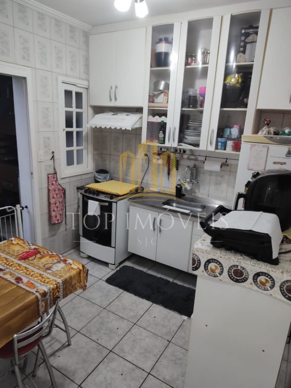 Linda Casa em Condomínio Villagio 3 Dorm (1 Suíte) 130 m² Jardim Califórnia - Jacareí