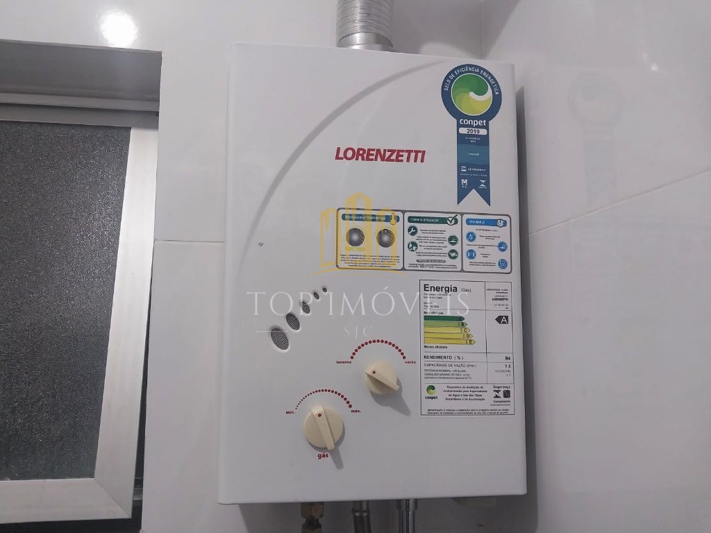 Lindo apartamento dois dormitórios repleto de armários próxi