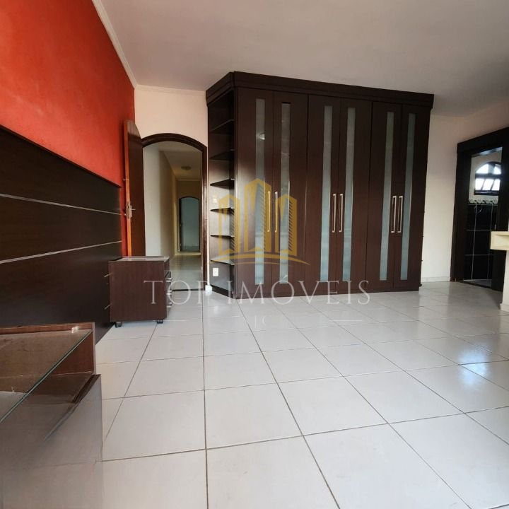 Oportunidade - Sobrado inteiro planejado de 3 quartos sendo 1 suíte no Vila Branca