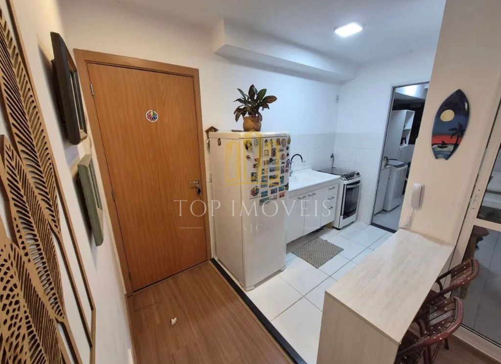 Maravilhoso apartamento três dormitórios suíte condomínio no