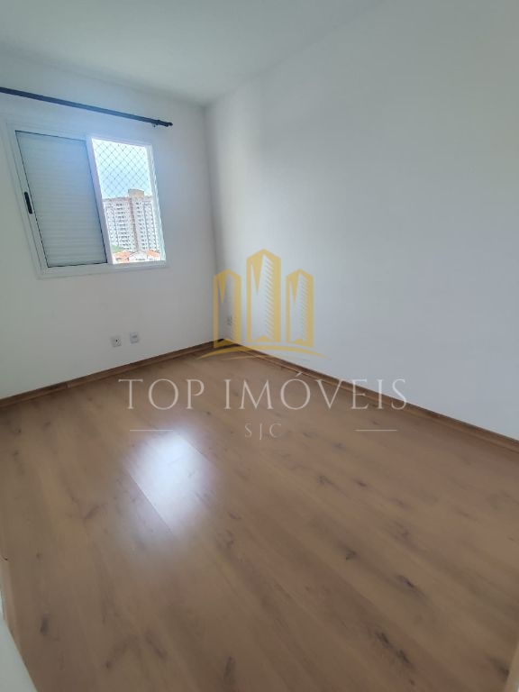 Apartamento 2 Dormitórios no Parque Residencial Flamboyant 12º Andar, Sacada com Vista Livre e 1 Vaga Condomínio Boulevard Flamboyant