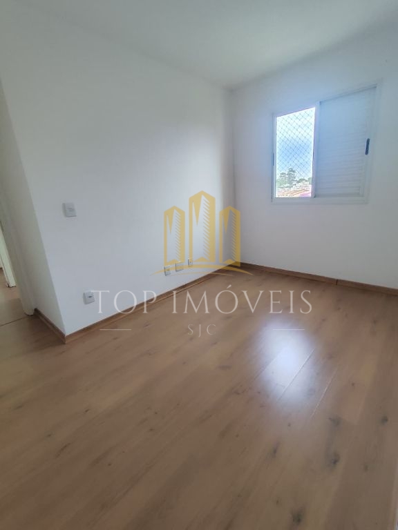 Apartamento 2 Dormitórios no Parque Residencial Flamboyant 12º Andar, Sacada com Vista Livre e 1 Vaga Condomínio Boulevard Flamboyant
