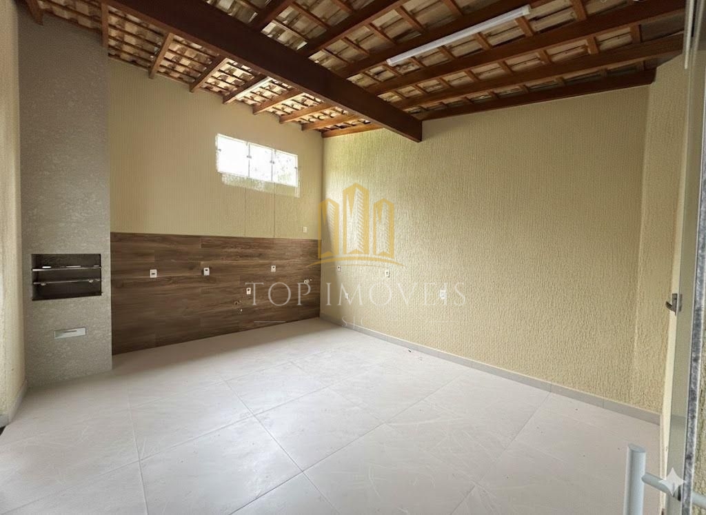 Linda casa em condomínio – 3 dormitórios (1 suíte)