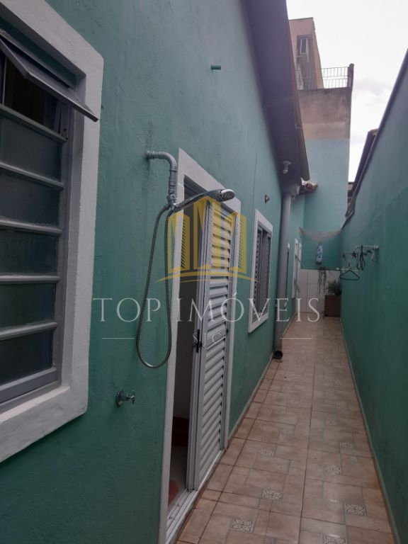 Casa residencial com excelente padrão construtivo e otima lo