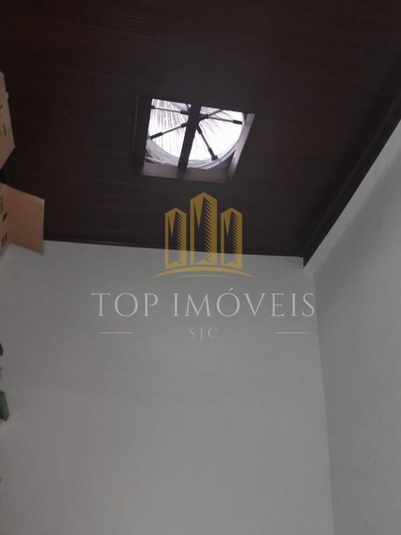 Casa residencial com excelente padrão construtivo e otima localização - pronta para morar