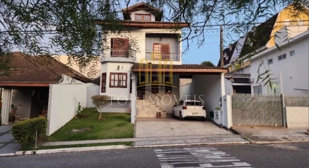 O condomínio altos da serra iv está localizado no urbanova, 