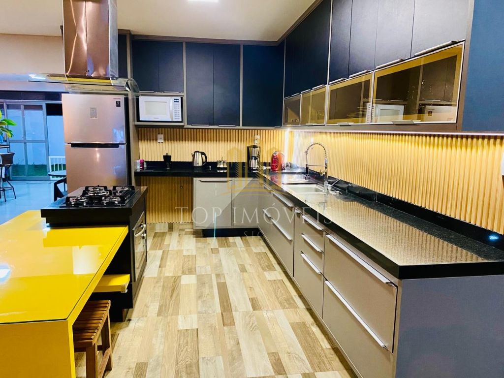 Casa em Condomínio 3 Dormitórios 1 Suíte no Ecopark Bourbon / Caçapava/SP