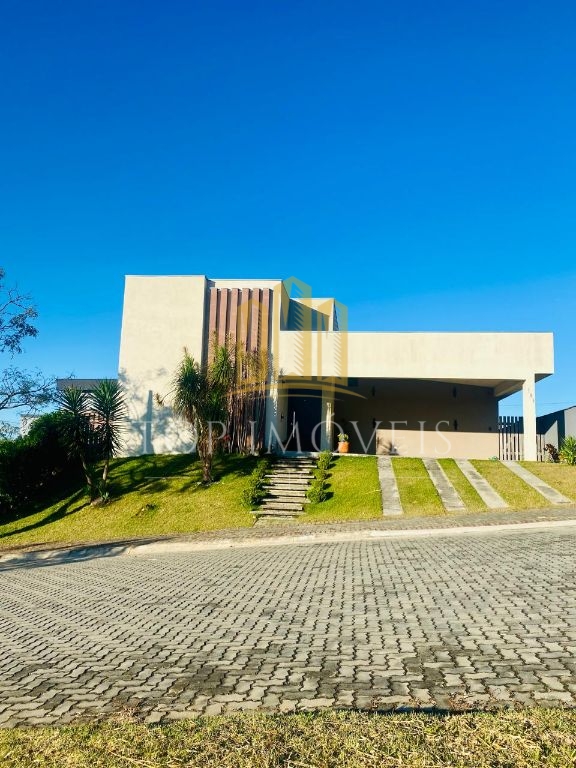 Casa em Condomínio 3 Dormitórios 1 Suíte no Ecopark Bourbon / Caçapava/SP