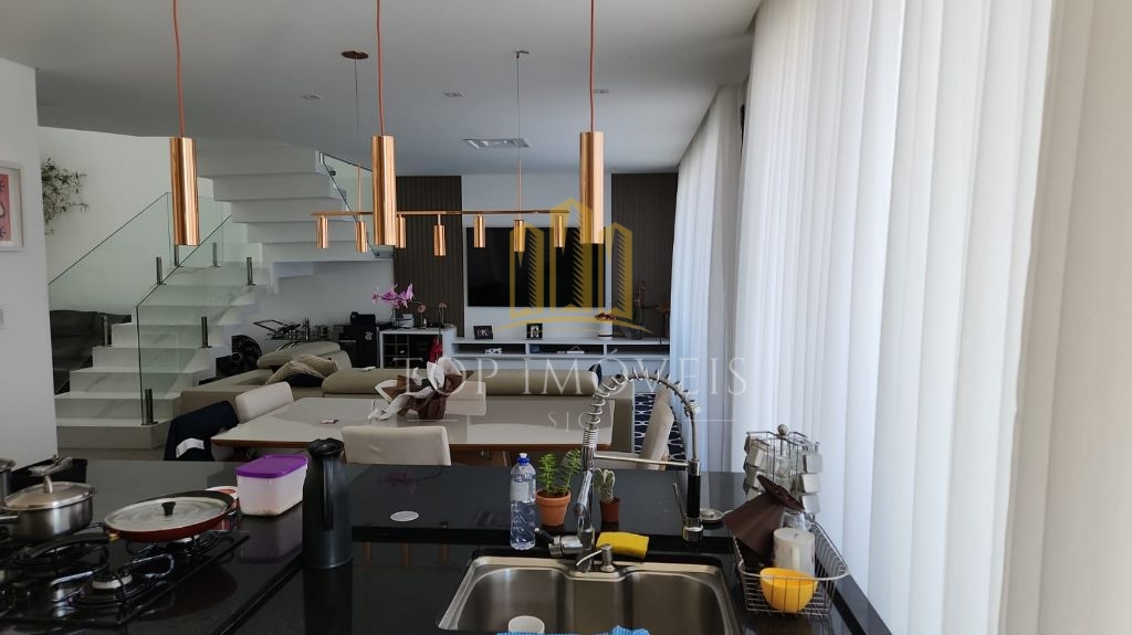 Uma casa que impressiona em cada detalhe!