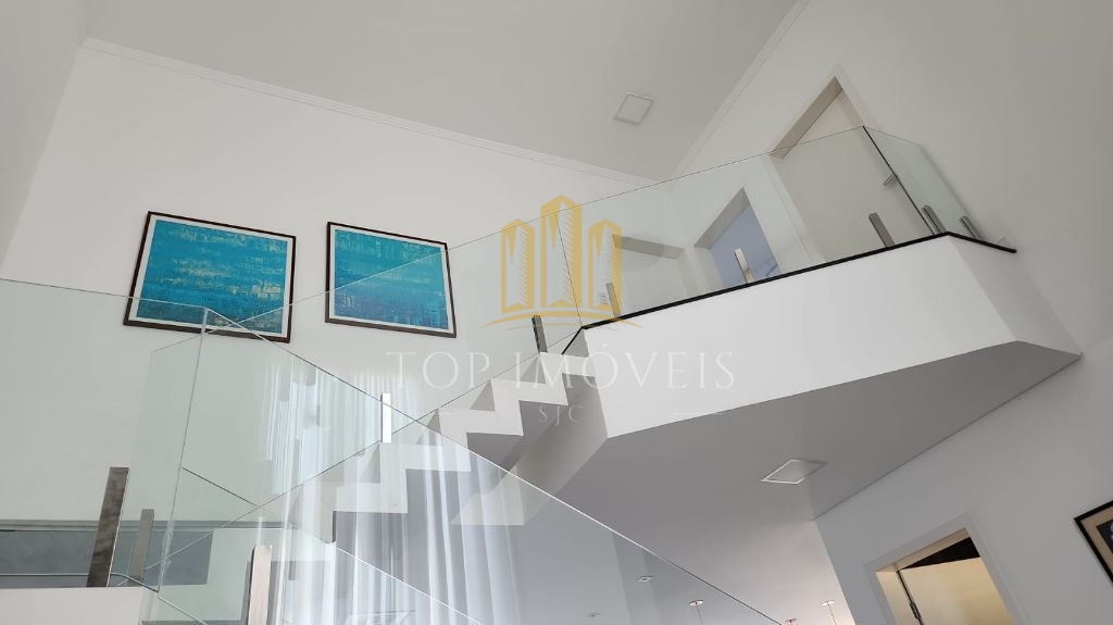 Uma casa que impressiona em cada detalhe!