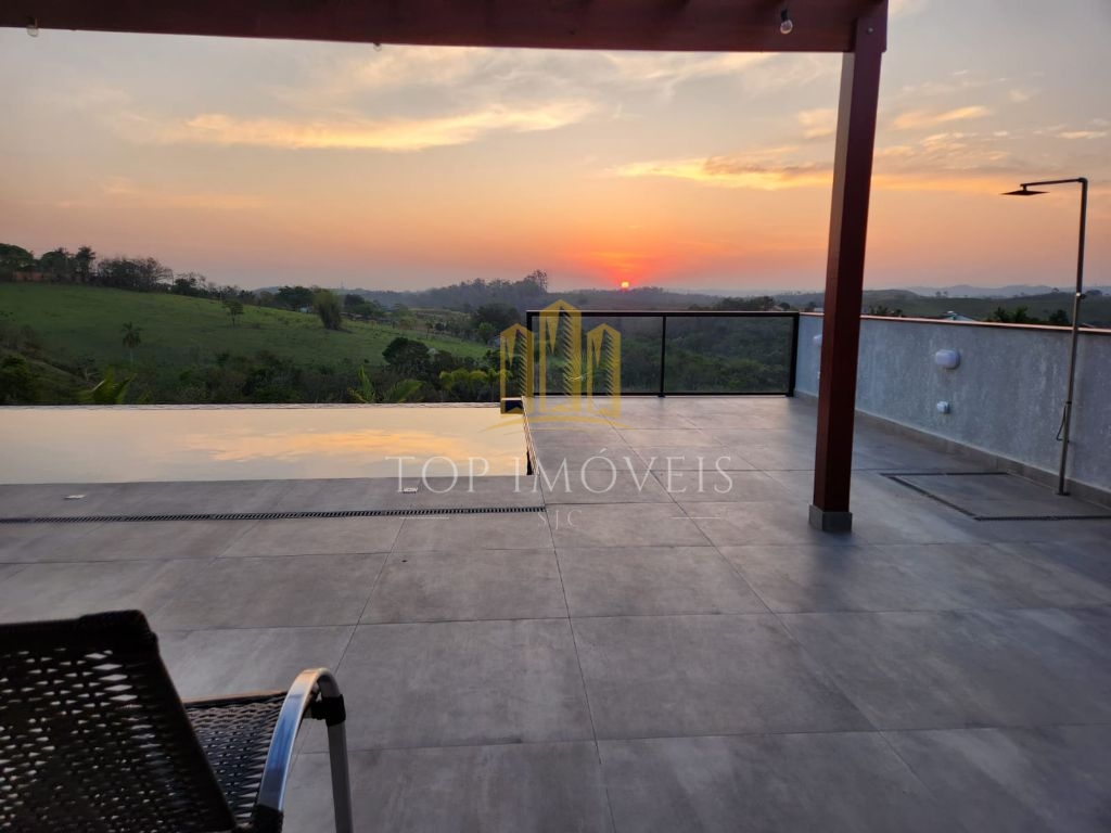 Uma casa que impressiona em cada detalhe!