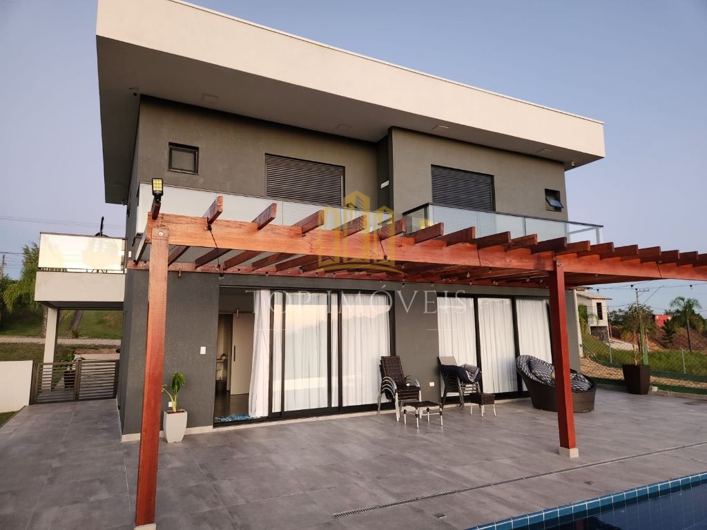 Uma casa que impressiona em cada detalhe!