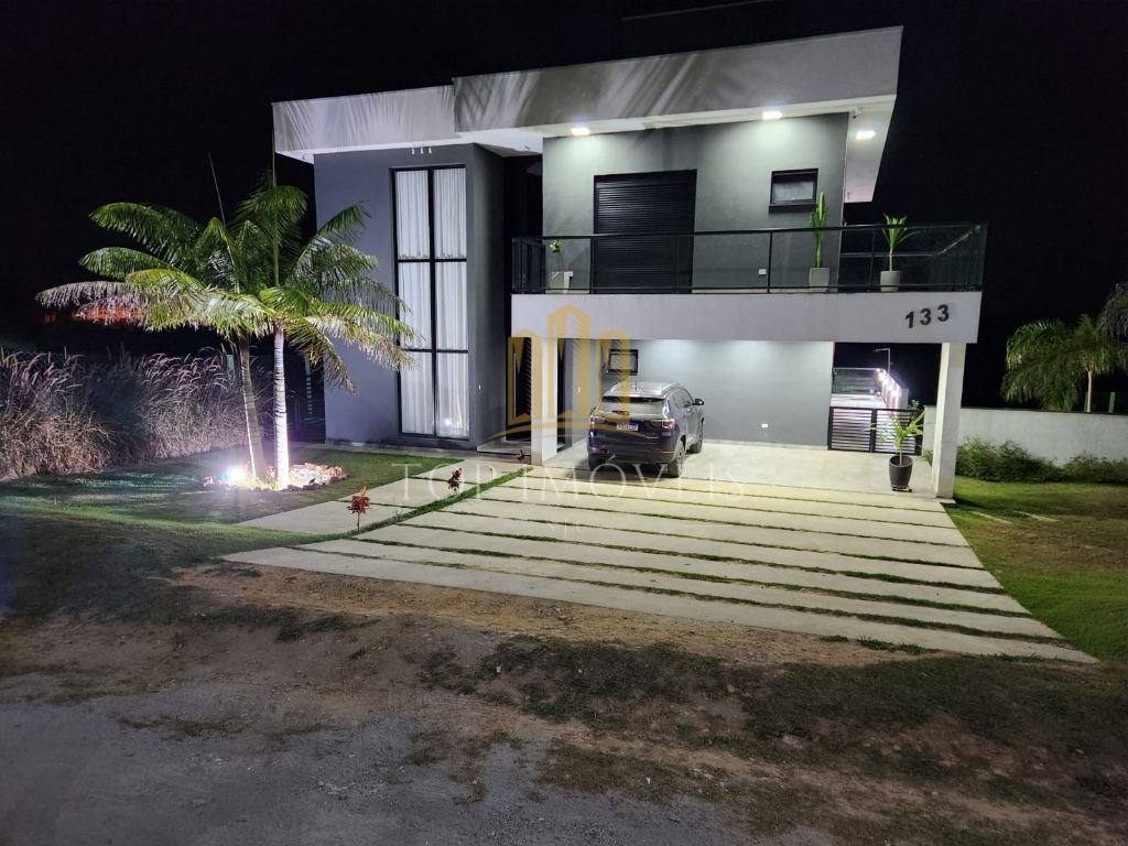 Uma casa que impressiona em cada detalhe!