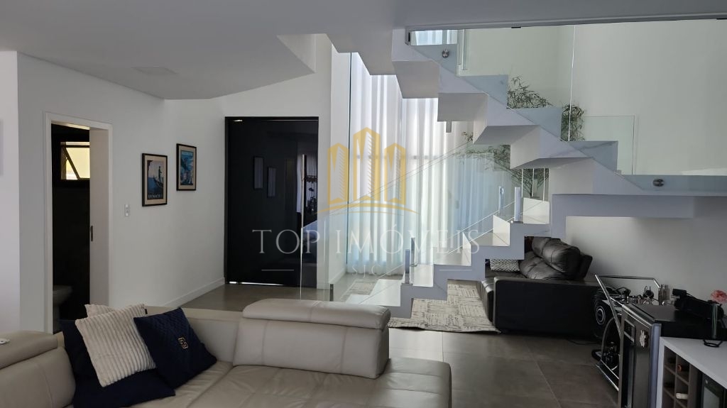 Uma casa que impressiona em cada detalhe!