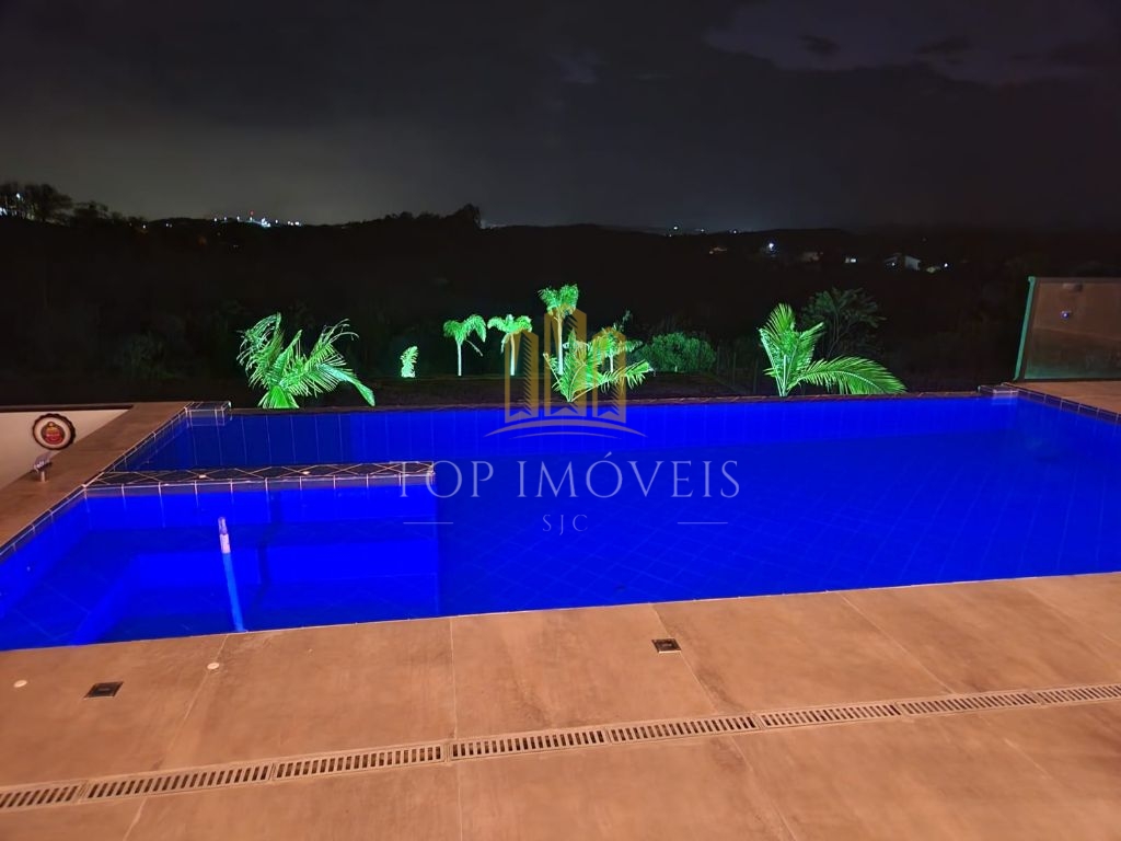 Uma casa que impressiona em cada detalhe!