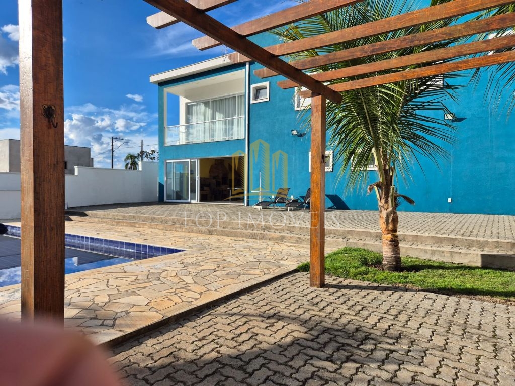 Uma casa que impressiona em cada detalhe exclusividade, sofi