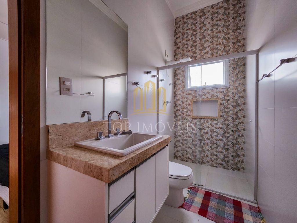 Uma casa que impressiona em cada detalhe exclusividade, sofisticação e natureza em perfeita harmonia