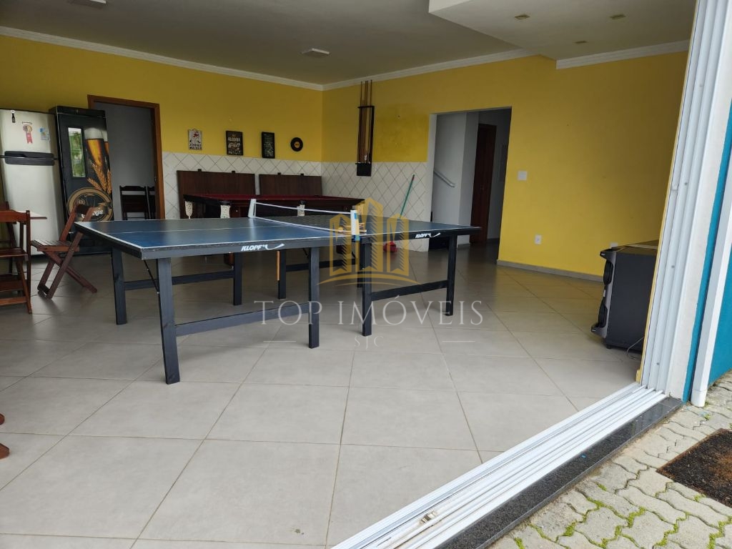 Uma casa que impressiona em cada detalhe exclusividade, sofisticação e natureza em perfeita harmonia