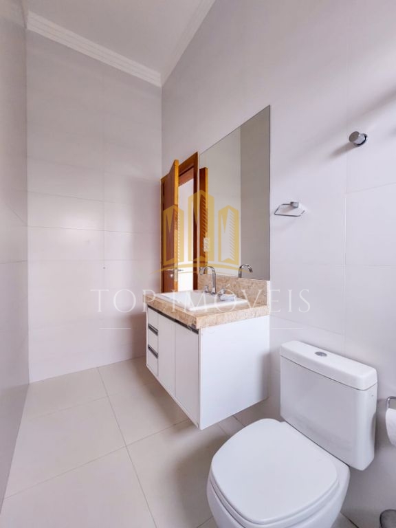 Uma casa que impressiona em cada detalhe exclusividade, sofisticação e natureza em perfeita harmonia