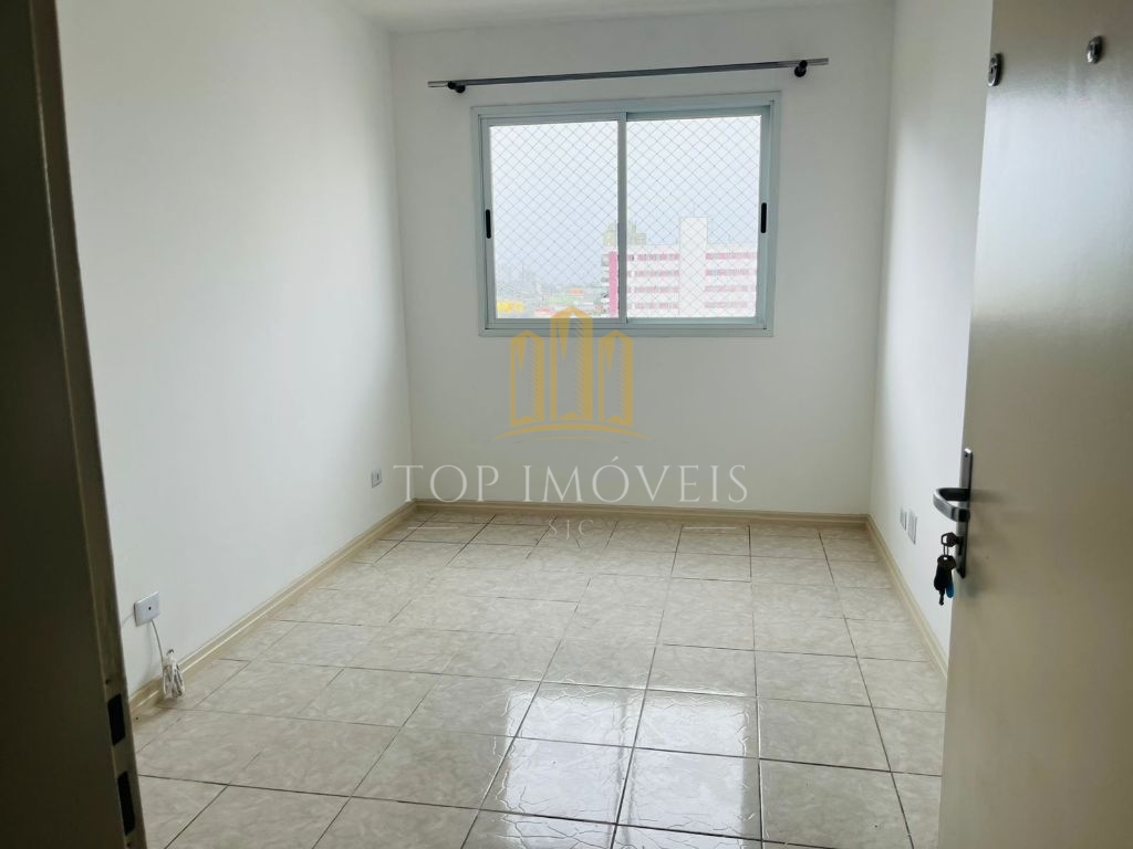 Lindo apartamento um dormitório com armário na melhor localização do centro