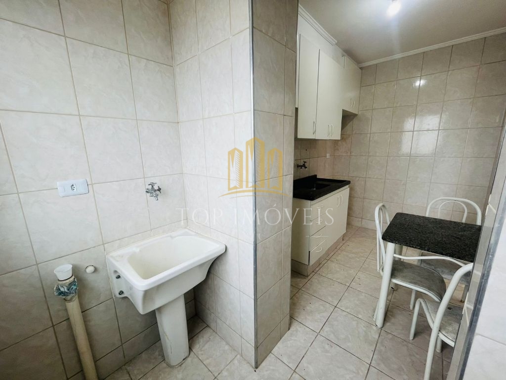 Lindo apartamento um dormitório com armário na melhor localização do centro