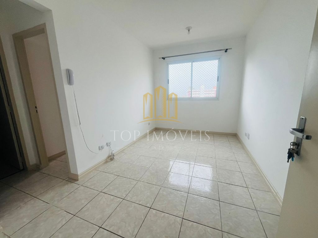 Lindo apartamento um dormitório com armário na melhor localização do centro