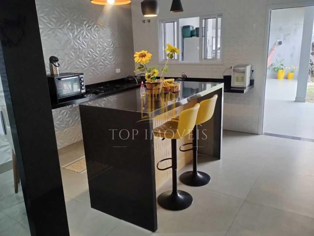 Excelente casa de lote inteiro no Vila Branca - Jacareí