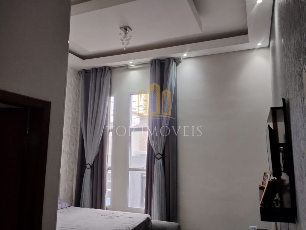 Excelente casa de lote inteiro no Vila Branca - Jacareí