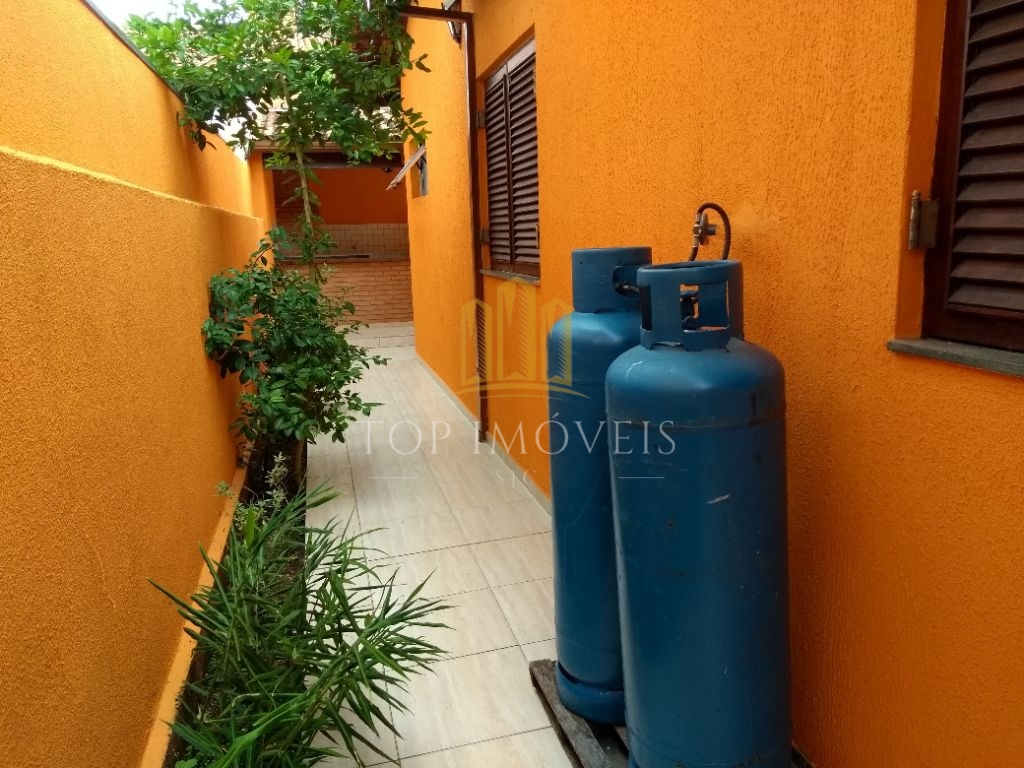 Belissíma Casa 3 Dormitórios Suíte 210m² de Construção Esplanada do Sol