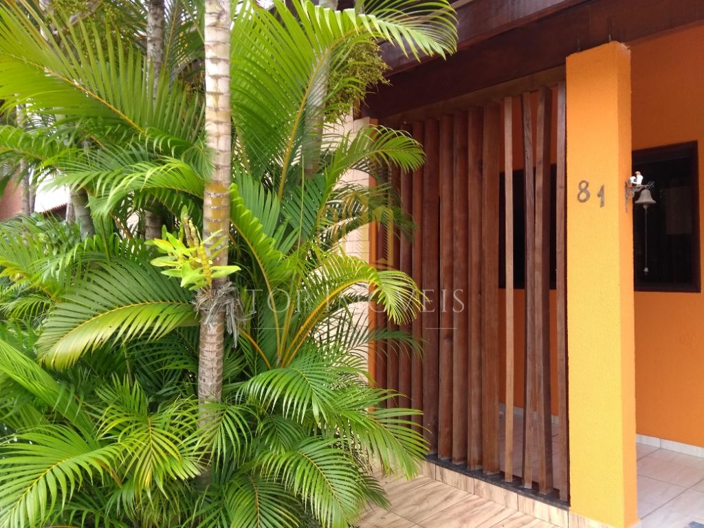Belissíma casa 3 dormitórios suíte 210m² de construção espla