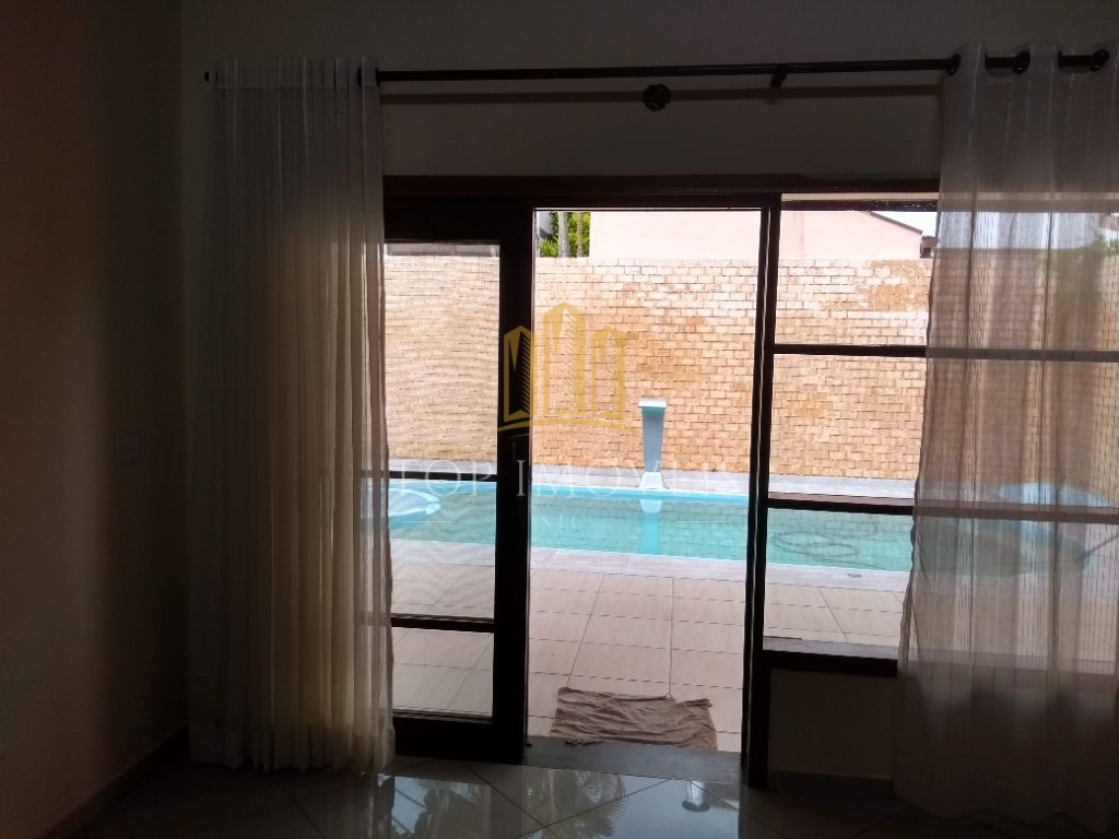 Belissíma Casa 3 Dormitórios Suíte 210m² de Construção Esplanada do Sol