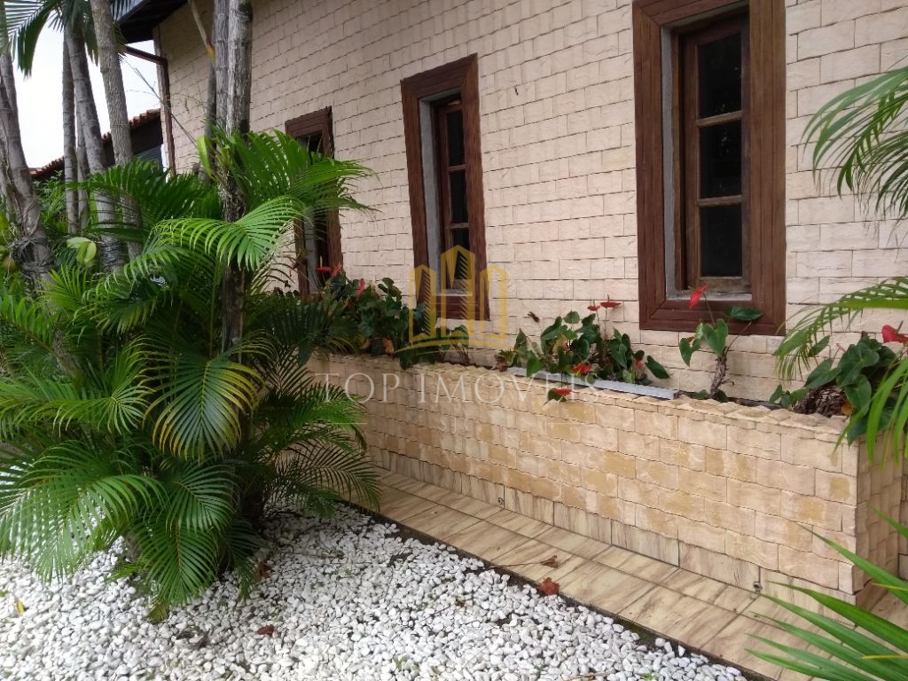 Belissíma casa 3 dormitórios suíte 210m² de construção espla
