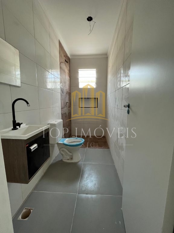 Linda casa nova tres dormitorios suite espaço gourmet no mel