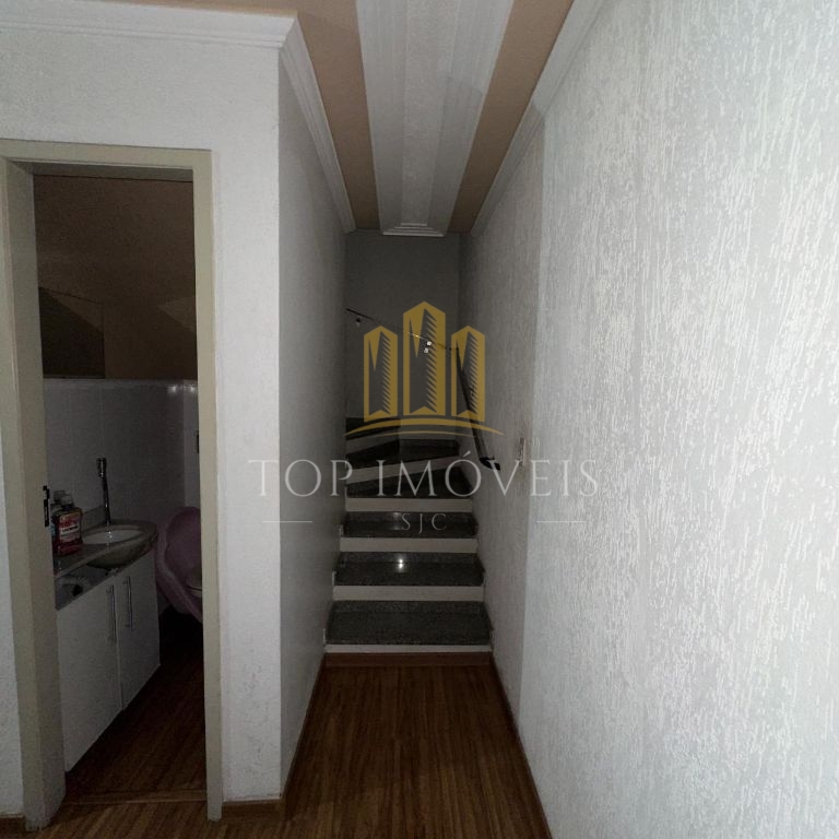 Sobrado com 03 dorm c suite em condominio fechado