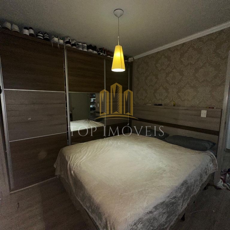 Sobrado com 03 dorm c suite em condominio fechado