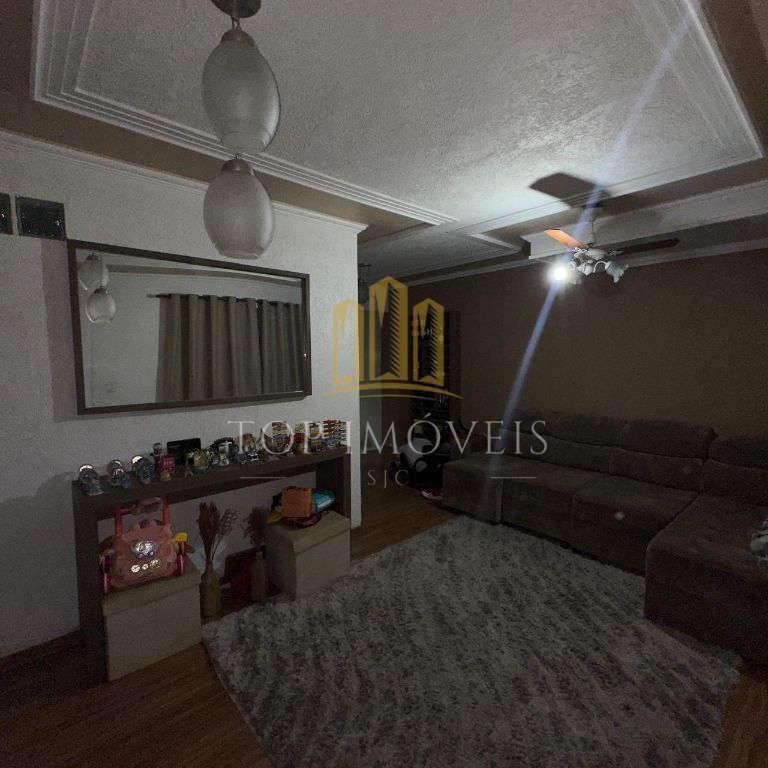 Sobrado com 03 dorm c suite em condominio fechado