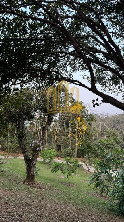 Maravilhosa Chacara 3 dormitórios, suíte piscina espaço gourmet Condominio de Chacaras Villagio Fazendão10.000²