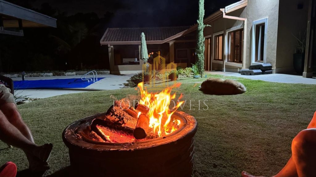 Maravilhosa Chacara 3 dormitórios, suíte piscina espaço gourmet Condominio de Chacaras Villagio Fazendão10.000²