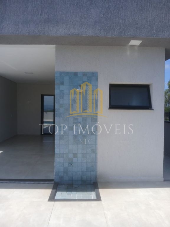 Maravilhosa e luxuosa casa quatro suites piscina espaço gourmet em condominio fechado