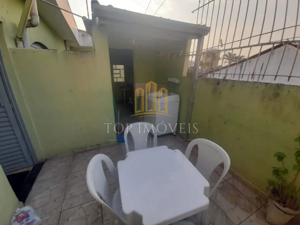 Casa sobrado espaçoso seis dormitórios residência ou comercio OPORTUNIDADE