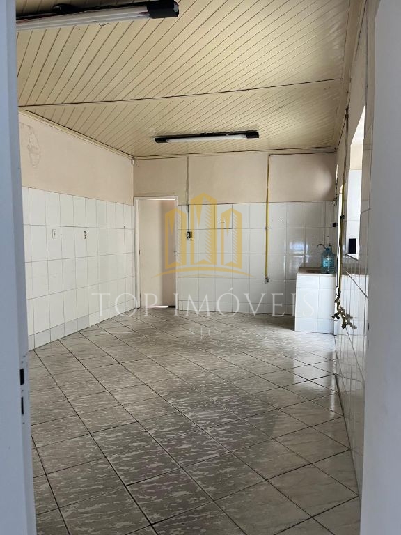 Imóvel em Jacareí frente para Av Ponto comercial e residência com frente para a Rua Jardim Mesquita.