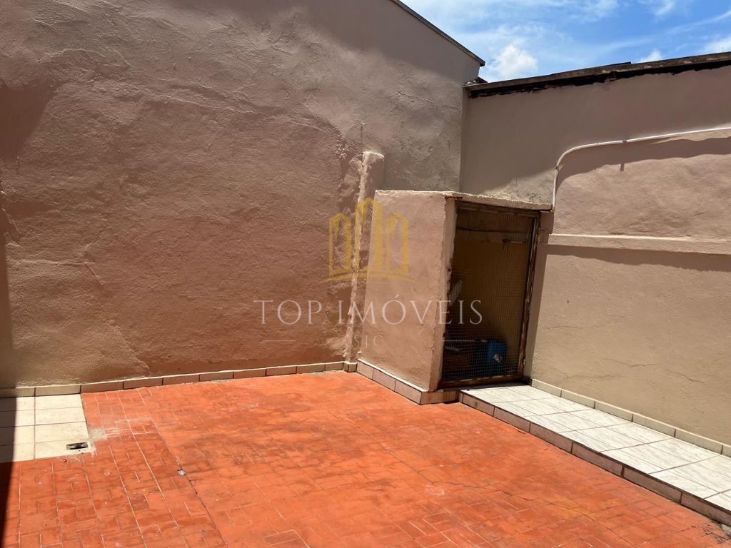 Imóvel em Jacareí frente para Av Ponto comercial e residência com frente para a Rua Jardim Mesquita.