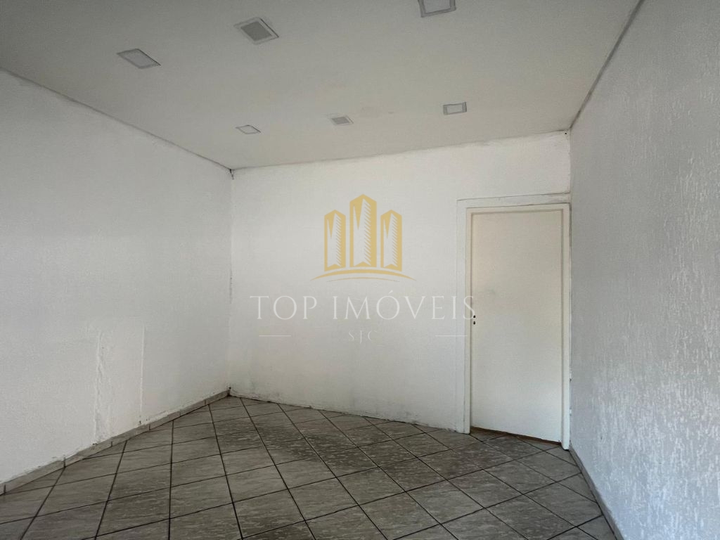 Imóvel em Jacareí frente para Av Ponto comercial e residência com frente para a Rua Jardim Mesquita.